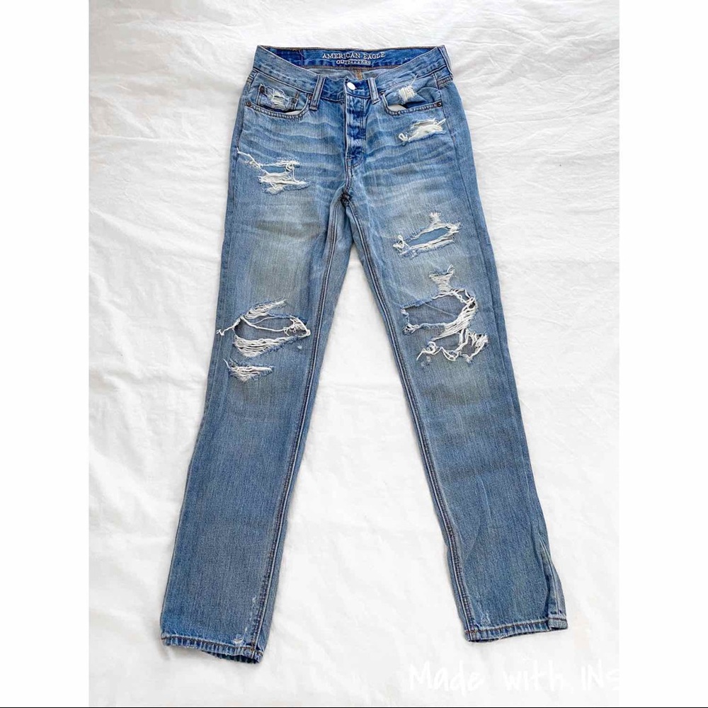 Vintage High Rise Distressed Jeans